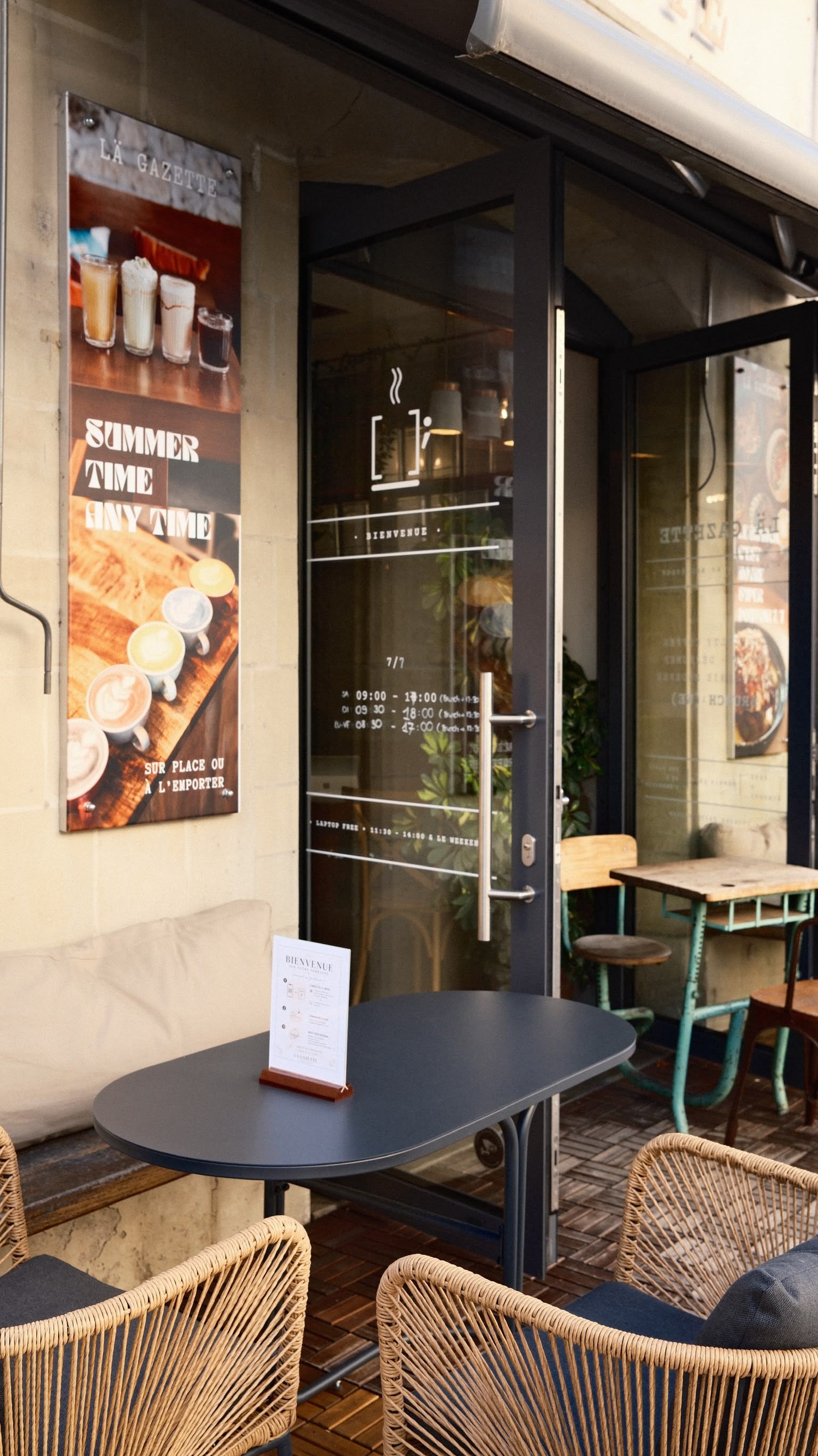 Lä Gazette, la terrasse du café boutique à Morges